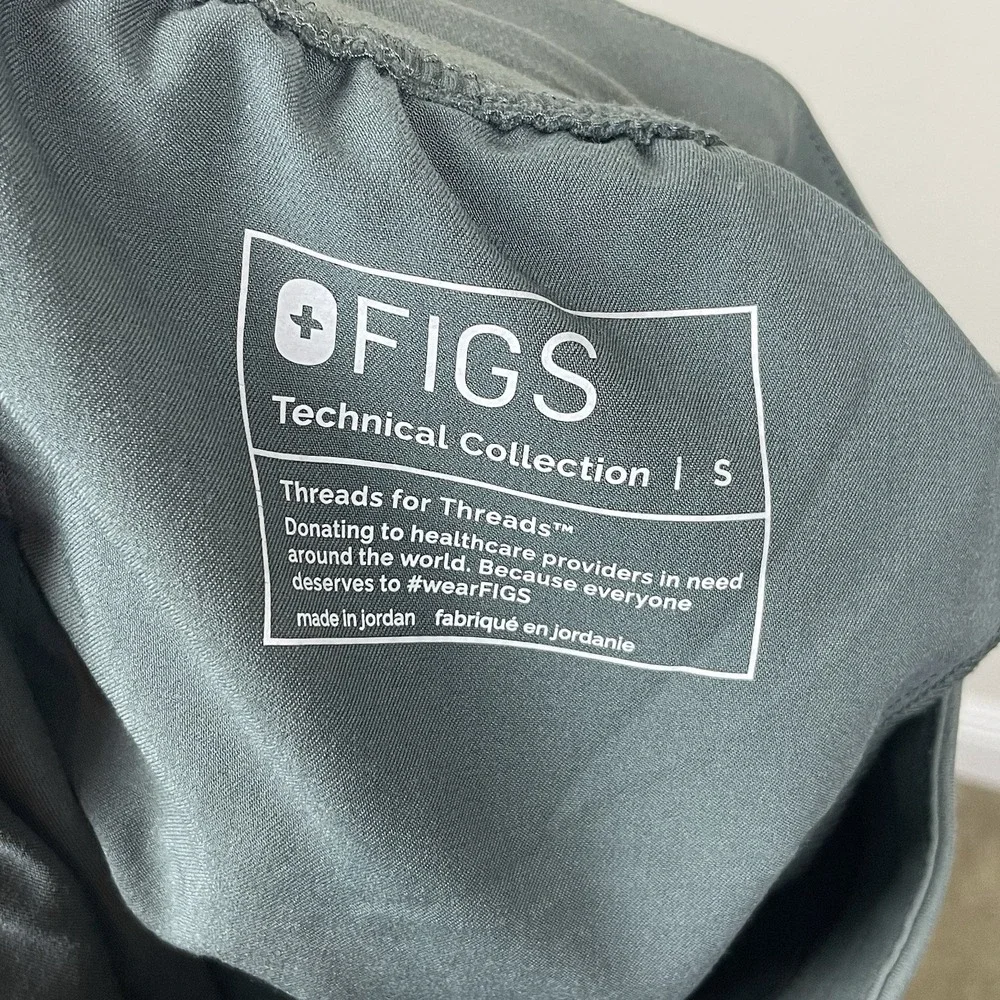Figs Olive Green Zamora Cargo Scrub‎ Pants Size S Medical Nurse Workwear